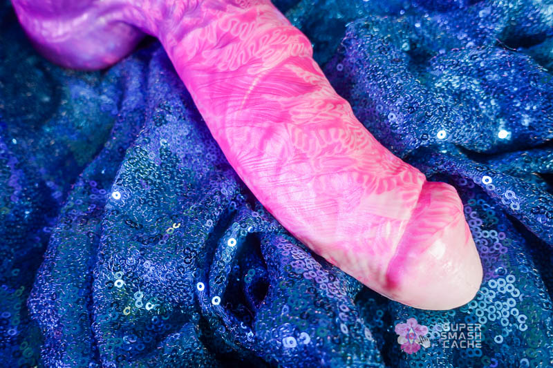 Dee's Big Daddy Daphne XL centaur fantasy dildo review 8 dee's big daddy xl centaur dildo corona and glans shape