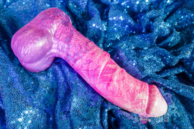 Dee's Big Daddy Daphne XL centaur fantasy dildo review 13 Dee's Big Daddy Daphne XL centaur fantasy dildo side view emphasizing coronal ridge